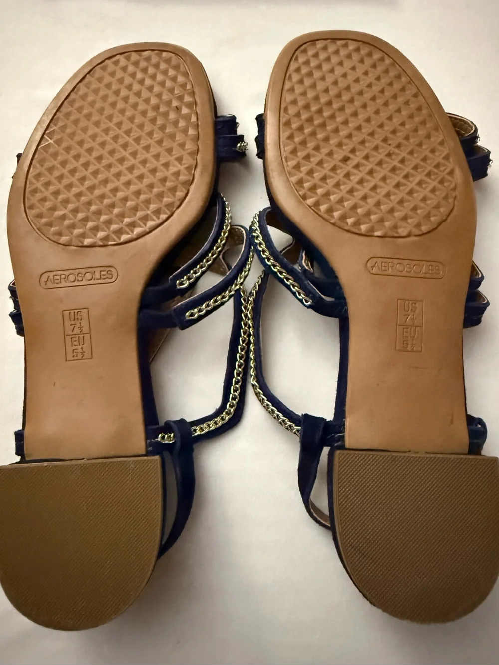 VGUC Aerosols Royal Blue Women's Comfy Sandals w/Gold Chain Accents Women’s 7.5